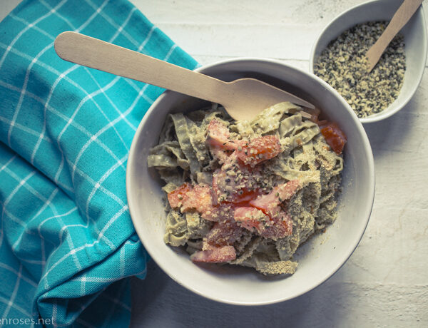 Vegan Alfredo with hemp seeds and tomatoes