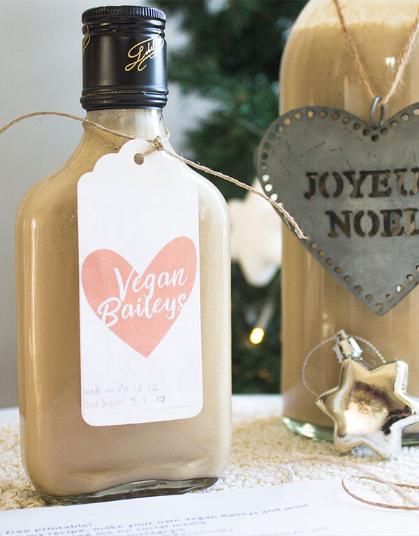 Last minute gift idea: homemade Vegan Irish Cream Baileys + freebie