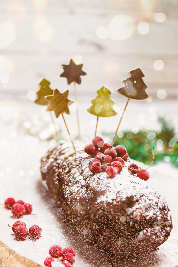 Vegan Chocolate Salami - no bake Christmas dessert