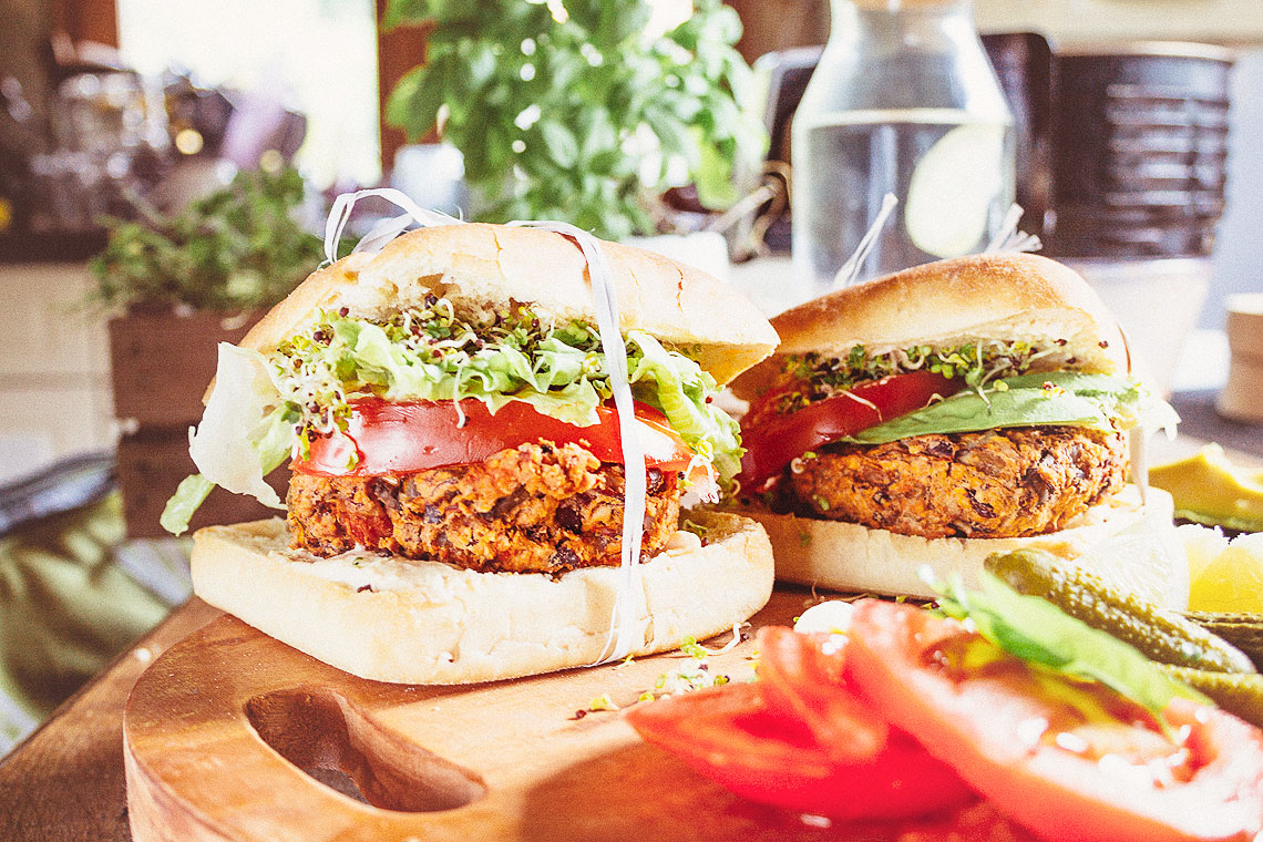 Black Bean Salsa Burgers